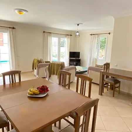 Leton Kleo - Center Villa Kalkan